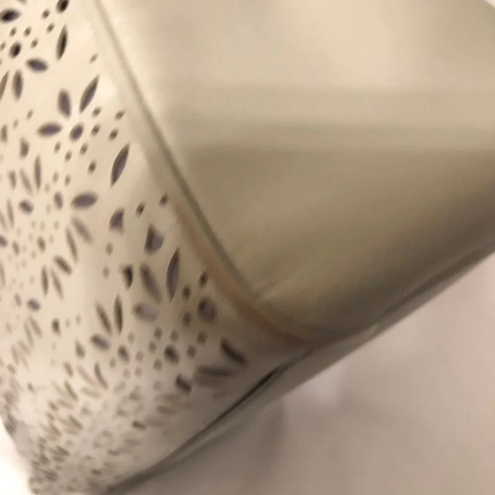 COACH TAYLOR EYELET LEATHER SATCHEL (COACH F27392)